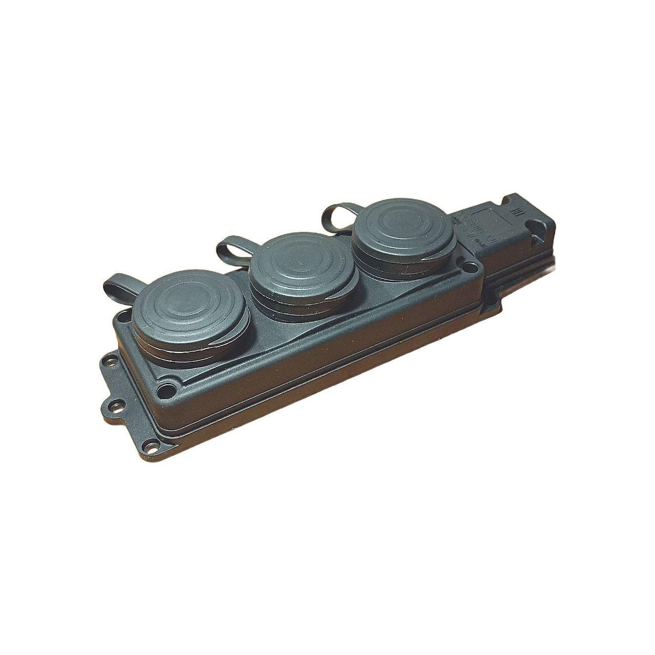 Розетка тройная без заземления (резина) IP44, SOKOL ТМК106 1*16А
