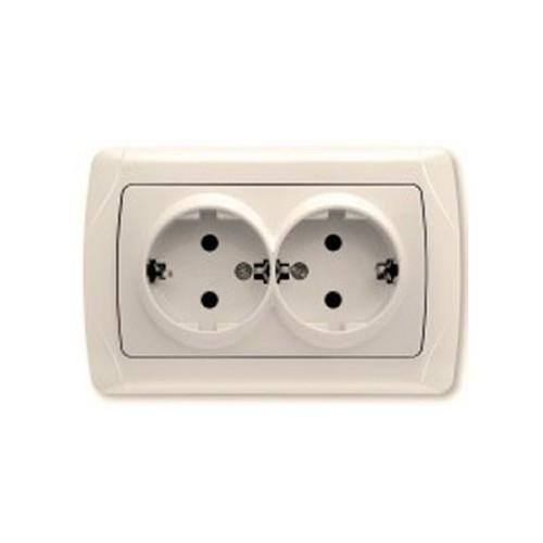 Розетка двойная с заземлением крем глянцевая IP20 VIKO Carmen 90562056
