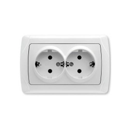 Розетка двойная с заземлением белая глянцевая IP20 VIKO Carmen 90561056