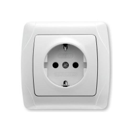 Розетка с заземлением белая глянцевая IP20 VIKO Carmen 90561008