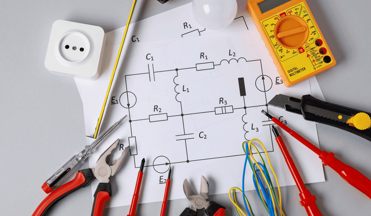 pravylnoe-raspolozhenye-rozetok-kliuchevoi-shah-dlia-predotvrashchenyia-oshybok-pry-montazhe-elektroprovodky.png